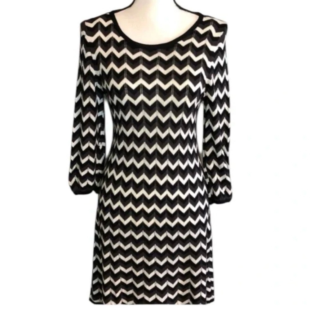 Alice + Olivia Chevron Knit Dress – Black, Ivory & Dark Gray – Fits Medium - Picture 9 of 10